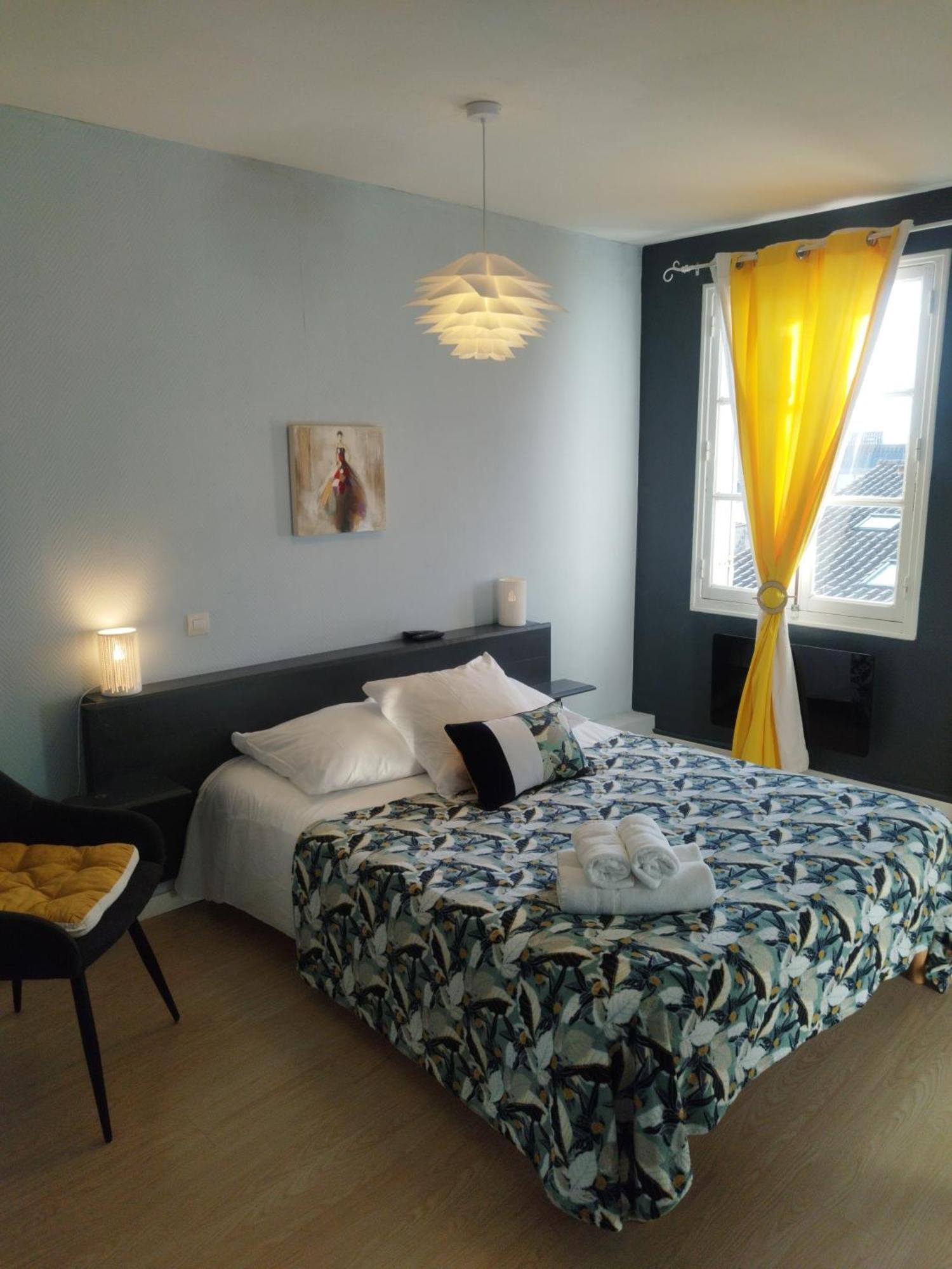 Hotel Les Thermes โจนแซค ภายนอก รูปภาพ