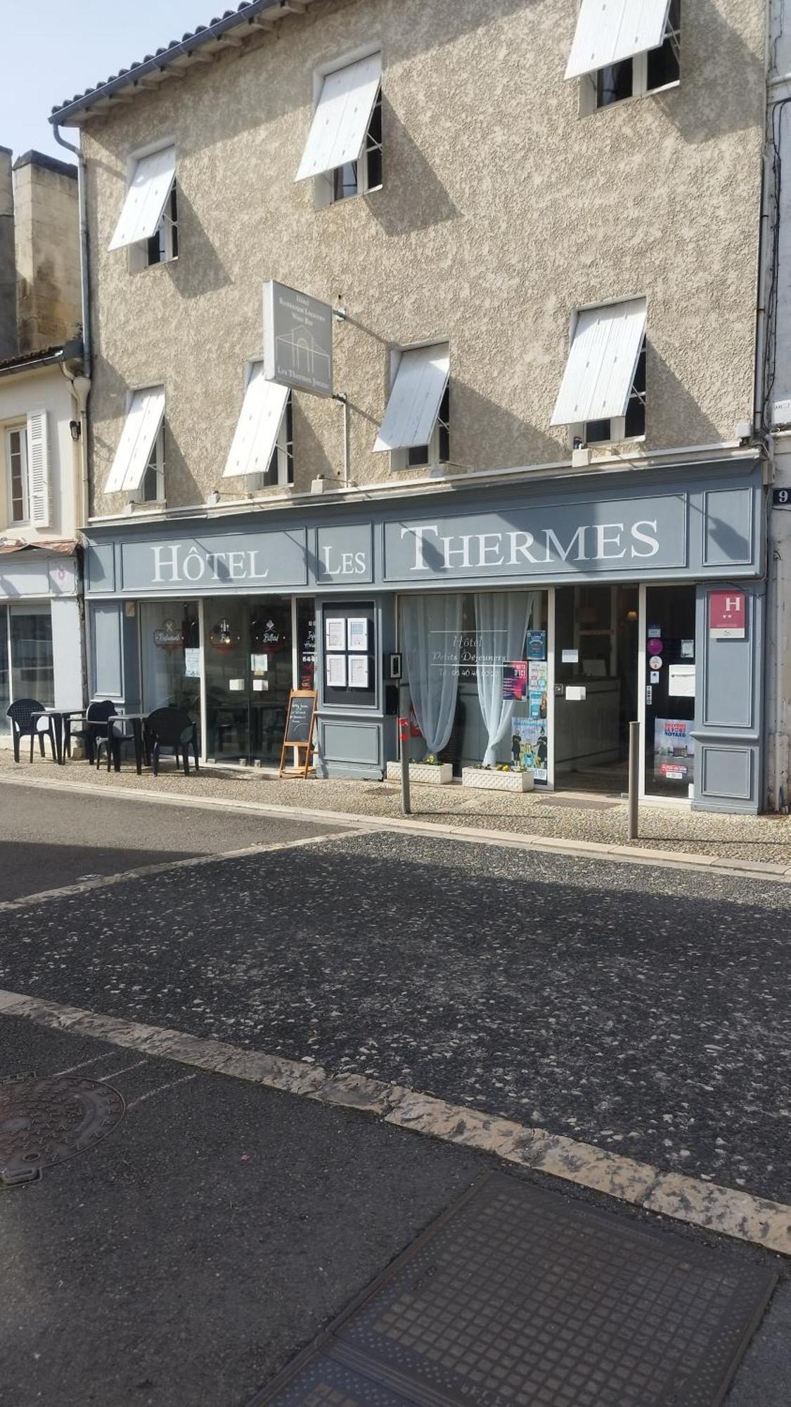 Hotel Les Thermes โจนแซค ภายนอก รูปภาพ